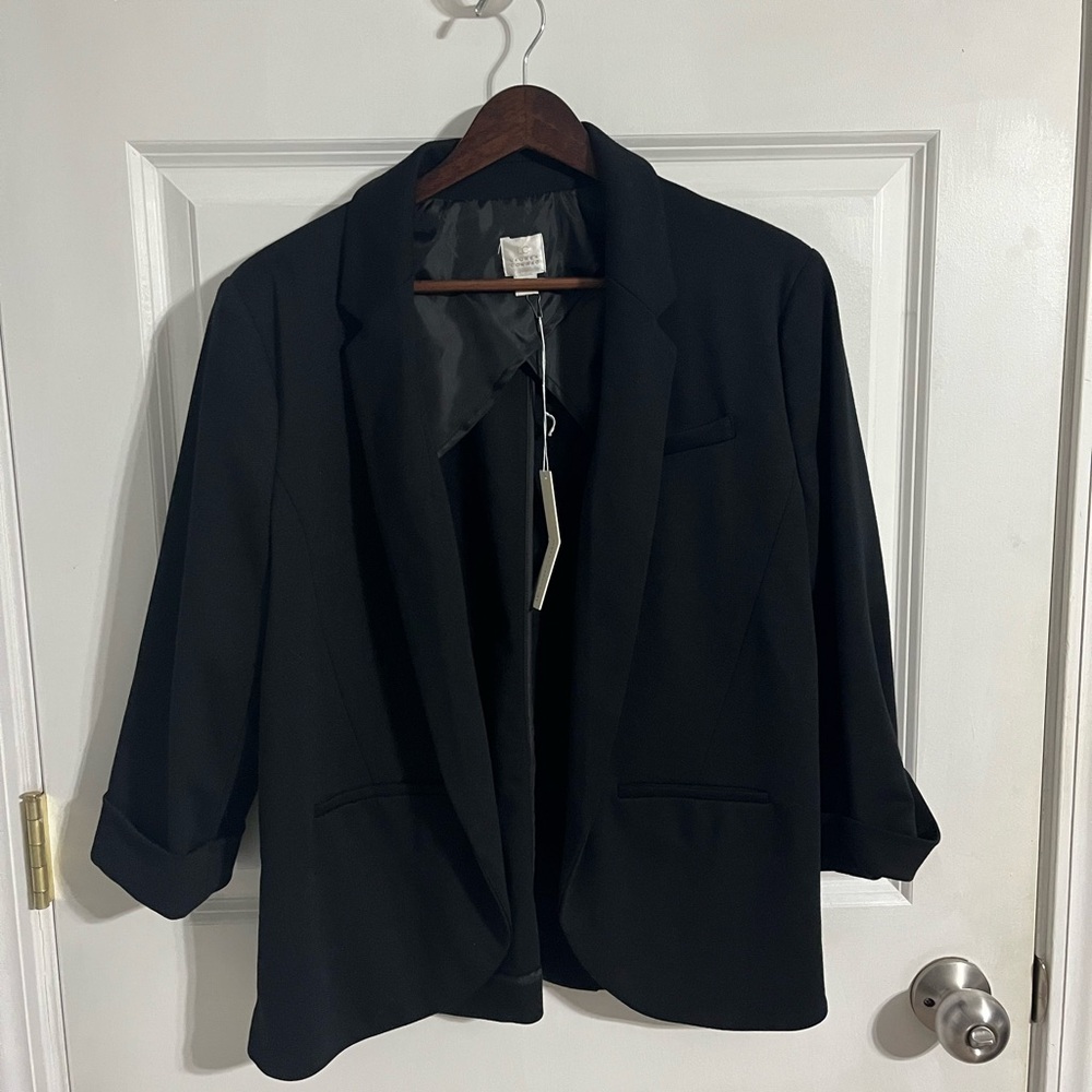 LC Lauren Conrad Black Blazer with Relaxed Open-Front Design
